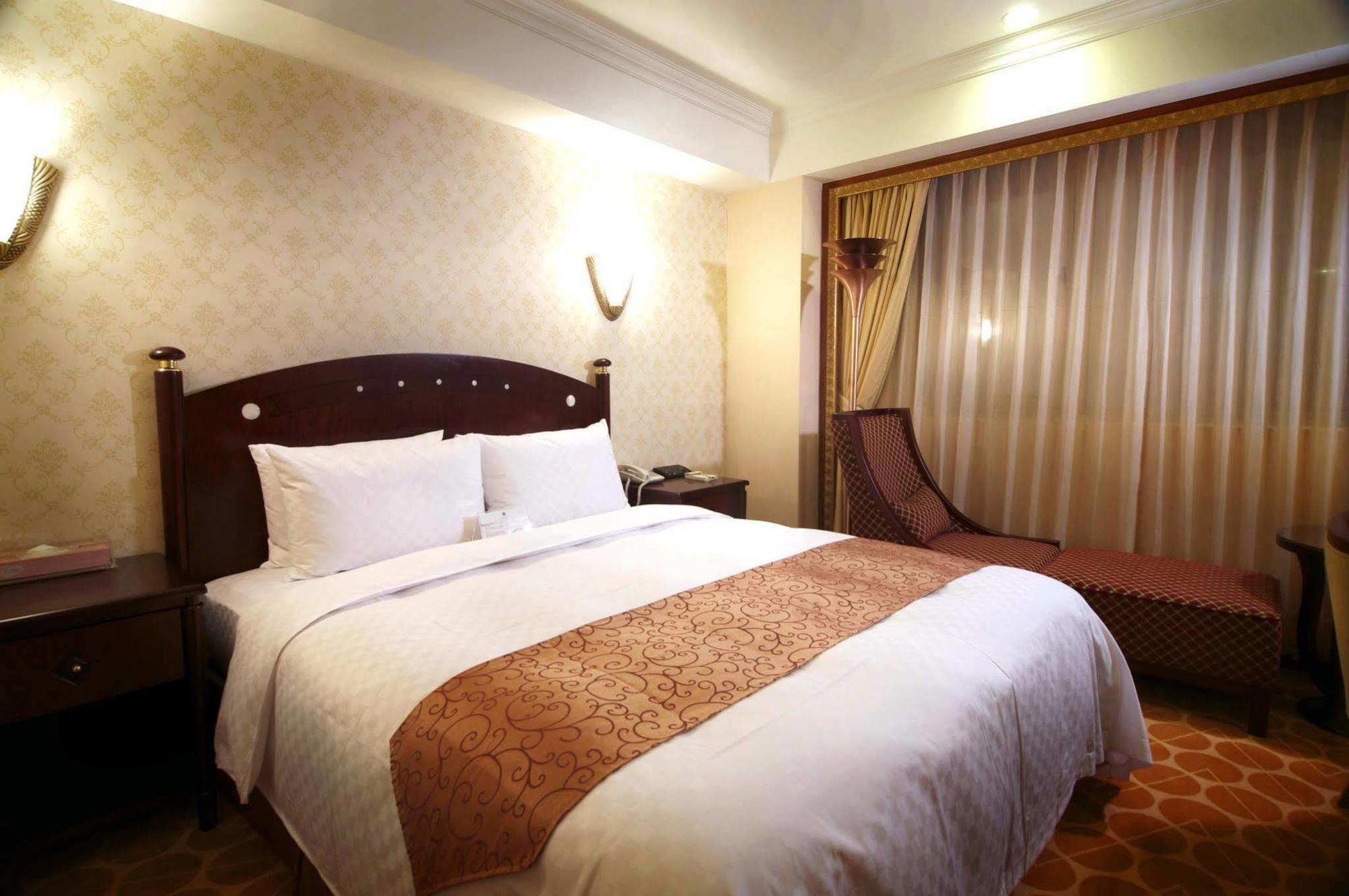 Royal Palace Hotel Tajpej Zewnętrze zdjęcie