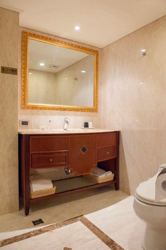 Royal Palace Hotel Tajpej Zewnętrze zdjęcie